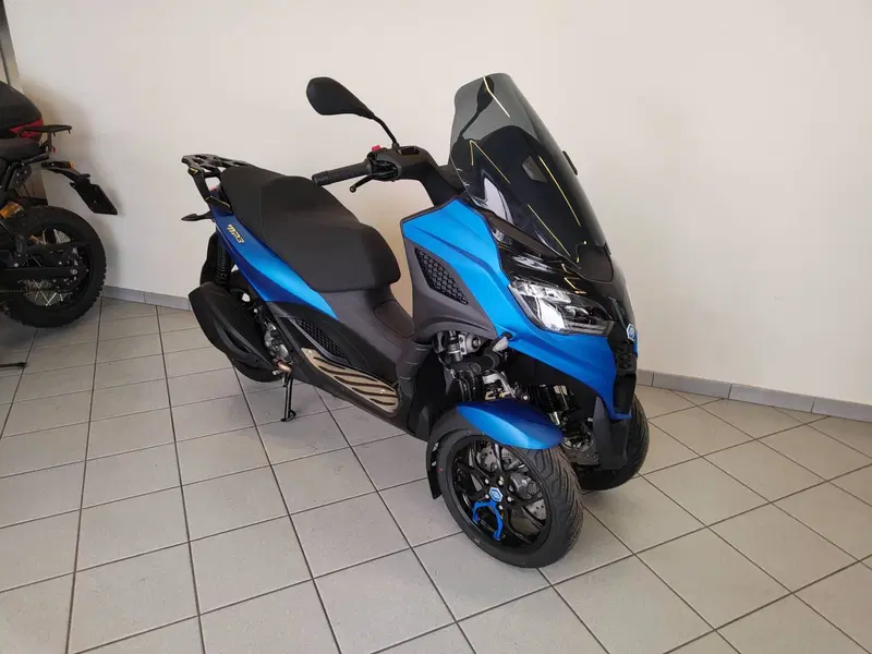 Piaggio MP3 310 Sport (2025 - 26) (11)