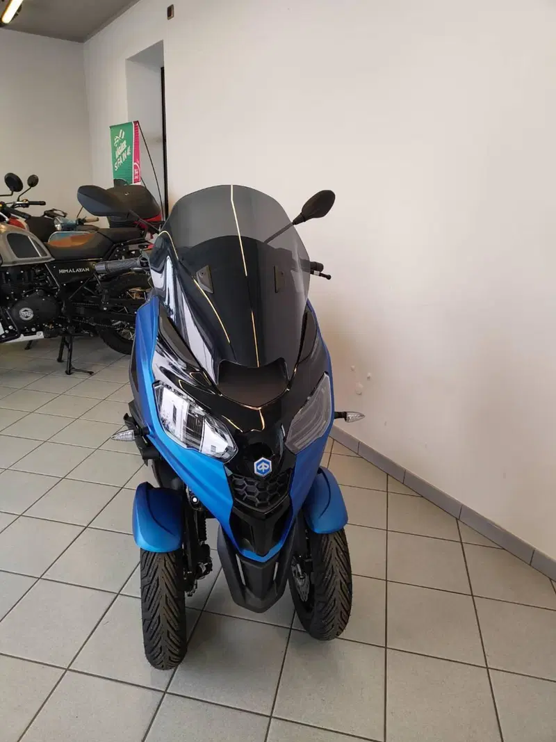 Piaggio MP3 310 Sport (2025 - 26) (15)