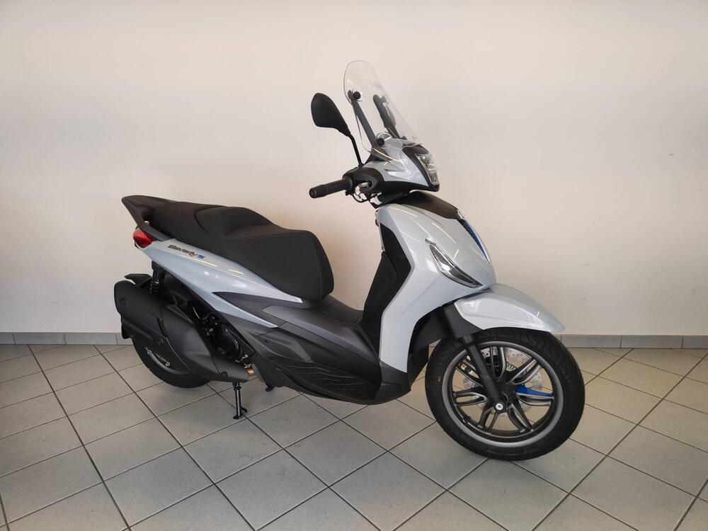 Piaggio Beverly 400 S (2025) (3)
