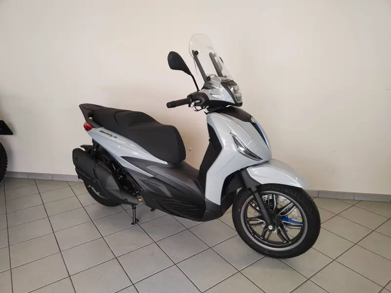 Piaggio Beverly 400 S (2025 - 26) (4)
