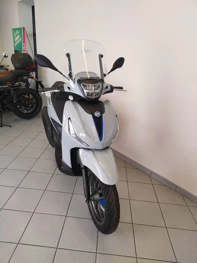 Piaggio Beverly 400 S (2025 - 26) (17)