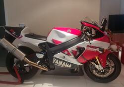 Yamaha YZF 750 R7 usata