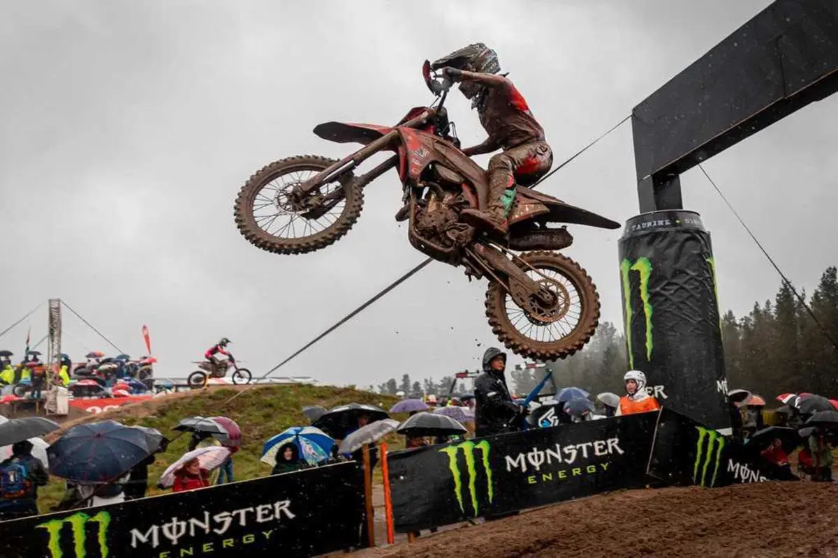 MXGP25 #8 Spagna. Romain Febvre e Kay de Wolf. Cioè il week end dei leader. Ma…  (7)