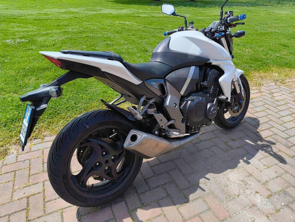 Honda CB 1000 R (2008 - 10) (2)