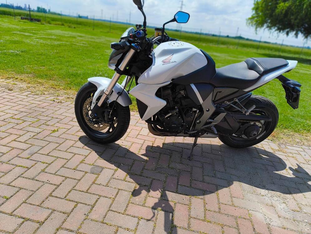 Honda CB 1000 R (2008 - 10) (4)