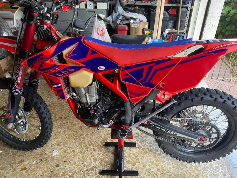 Betamotor RR 350 4T Enduro Racing EFI (2016) (7)