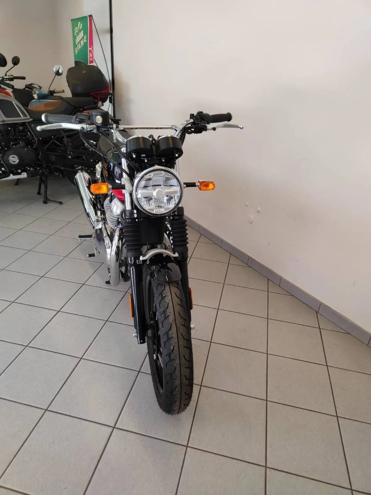 Royal Enfield Interceptor 650 (2021 - 26) (6)
