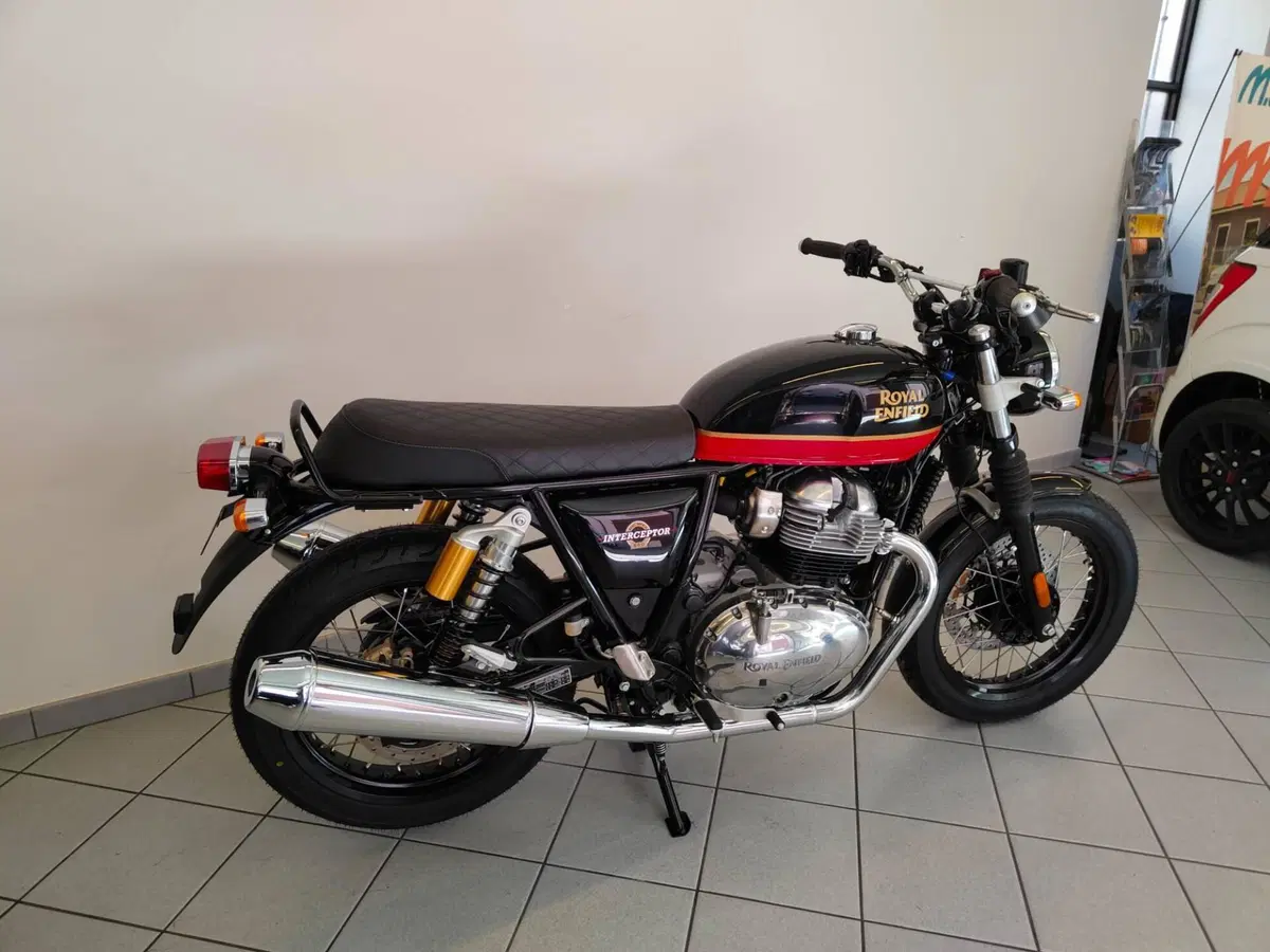 Royal Enfield Interceptor 650 (2021 - 26) (7)
