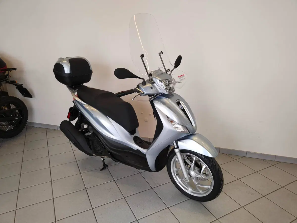 Piaggio Medley 200 (2025 - 26) (10)