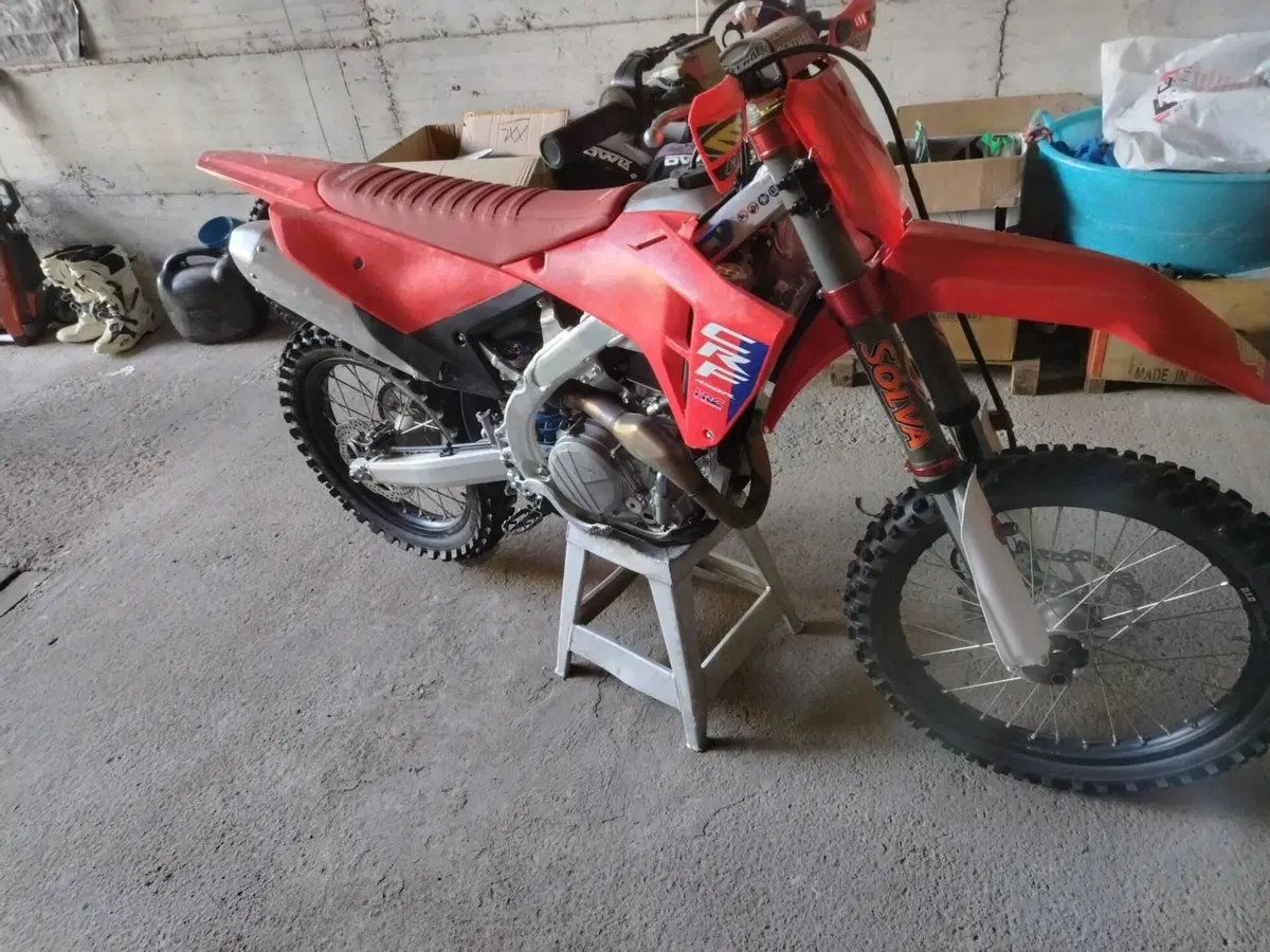 Honda CRF 450R (2025) (3)