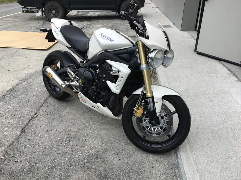 Triumph Street Triple (2007 - 12)