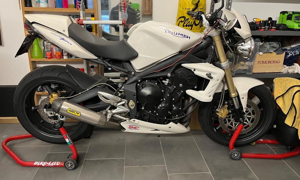 Triumph Street Triple (2007 - 12) (3)