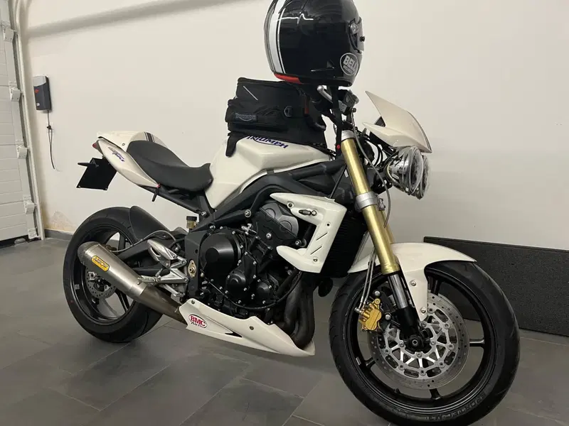 Triumph Street Triple (2007 - 12) (4)