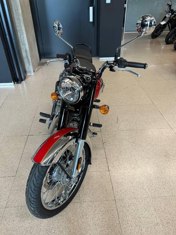 Royal Enfield Classic 350 (2021 - 25) (3)