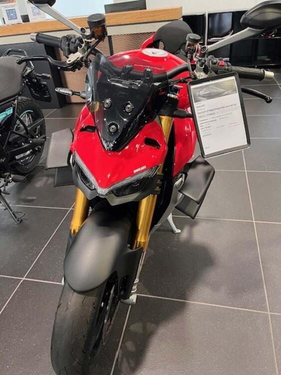 Ducati Streetfighter V4 1100 S (2020) (3)