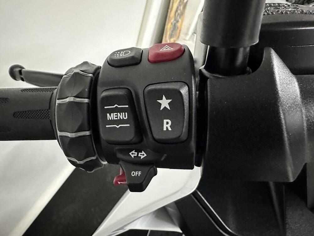 Bmw CE 04 (2021 - 25) (4)