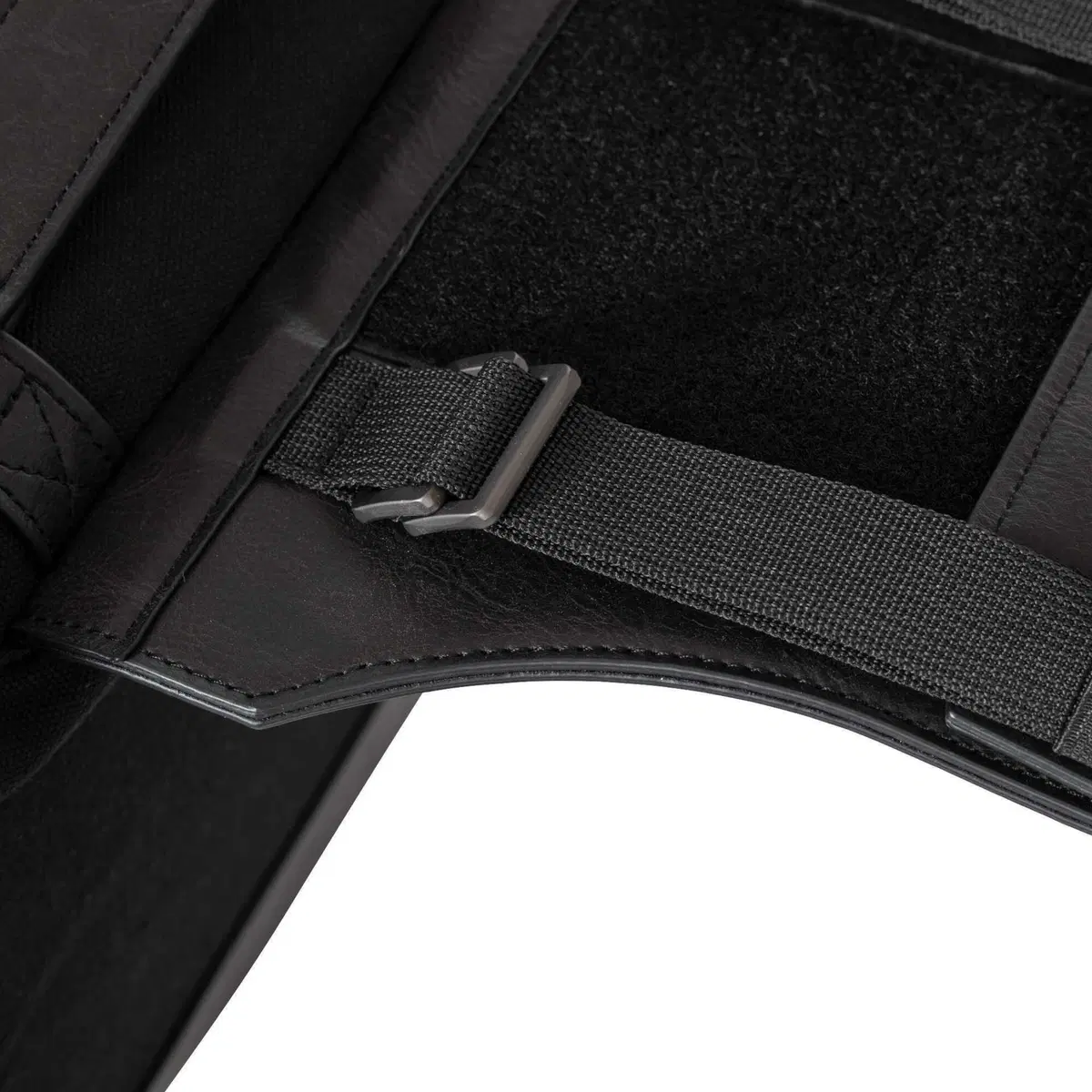 Nuove borse morbide, in pelle o tessuto, firmate Louis Moto (3)