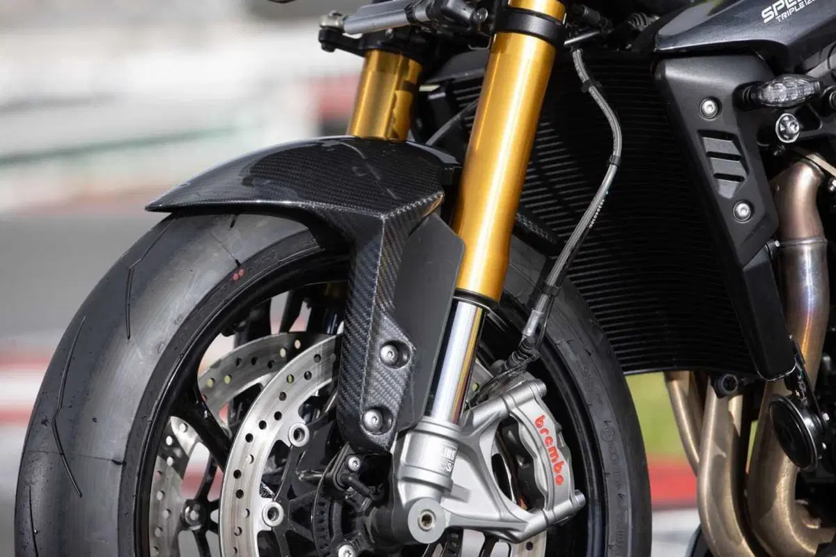 Triumph Speed Triple 1200 RX: test esclusivo. Pro e contro [VIDEO E GALLERY] (28)