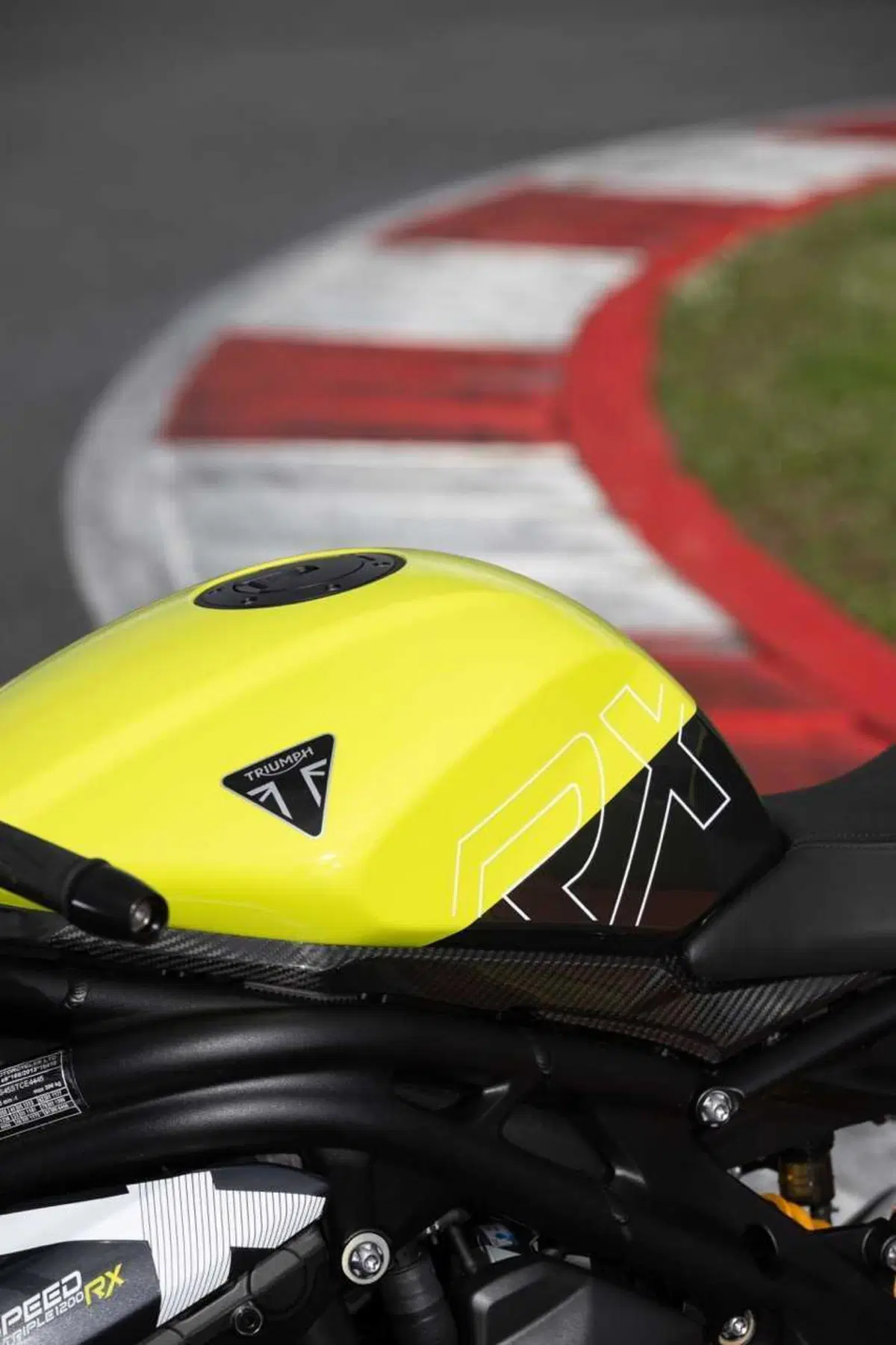Triumph Speed Triple 1200 RX: test esclusivo. Pro e contro [VIDEO E GALLERY] (37)