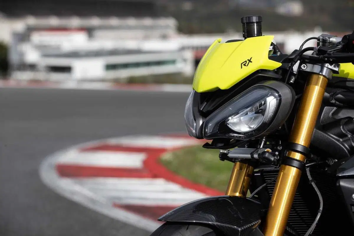 Triumph Speed Triple 1200 RX: test esclusivo. Pro e contro [VIDEO E GALLERY] (36)