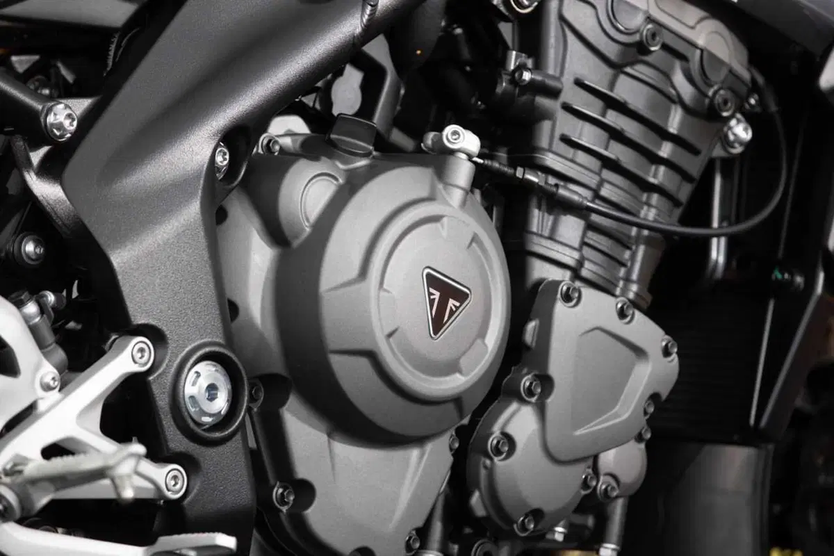 Triumph Speed Triple 1200 RX: test esclusivo. Pro e contro [VIDEO E GALLERY] (46)
