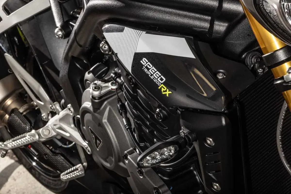 Triumph Speed Triple 1200 RX: test esclusivo. Pro e contro [VIDEO E GALLERY] (55)