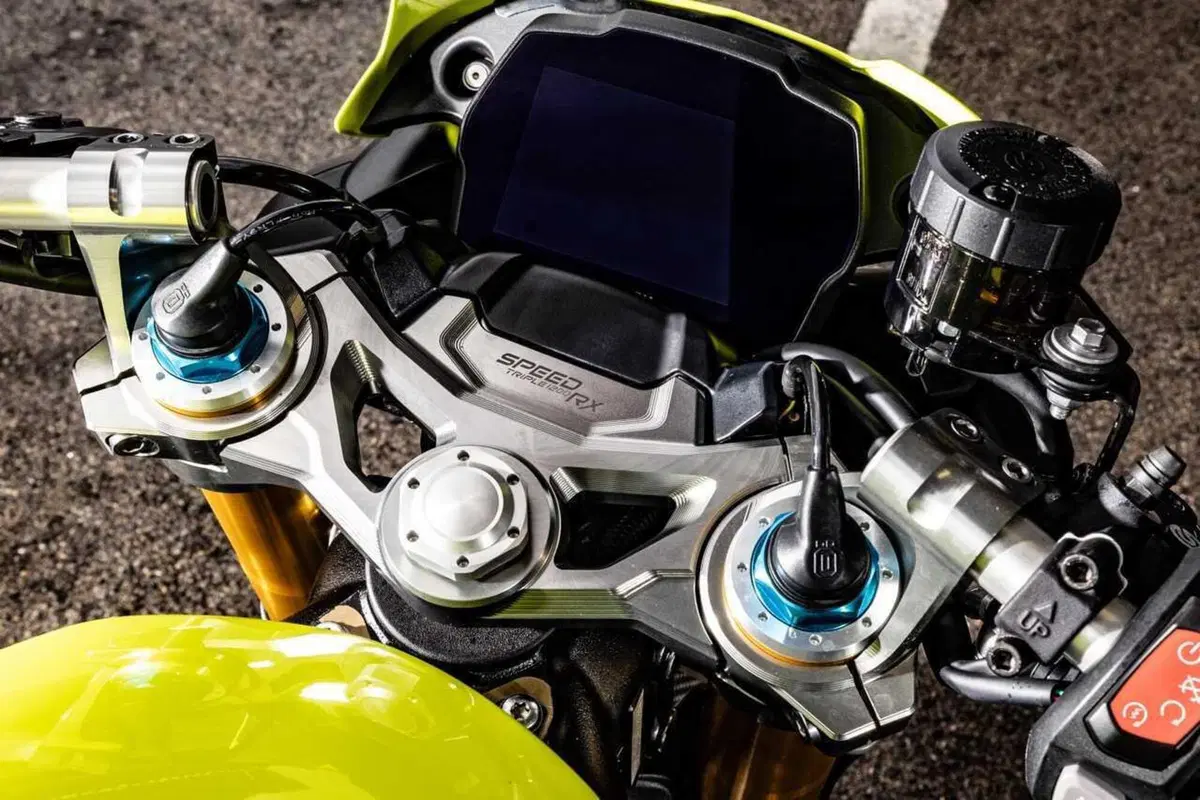 Triumph Speed Triple 1200 RX: test esclusivo. Pro e contro [VIDEO E GALLERY] (60)