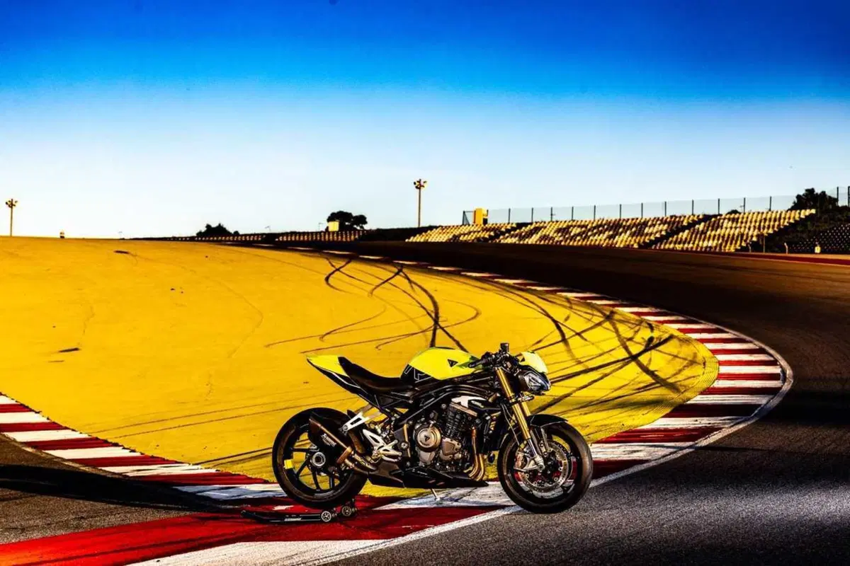Triumph Speed Triple 1200 RX: test esclusivo. Pro e contro [VIDEO E GALLERY] (109)