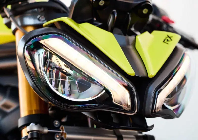 Triumph Speed Triple 1200 Speed Triple 1200 RX (2025 - 26) (9)
