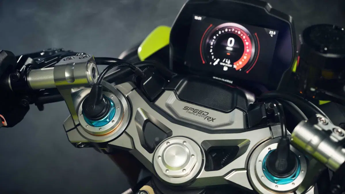 Triumph Speed Triple 1200 Speed Triple 1200 RX (2025 - 26) (12)