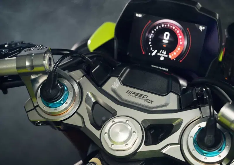 Triumph Speed Triple 1200 Speed Triple 1200 RX (2025 - 26) (12)