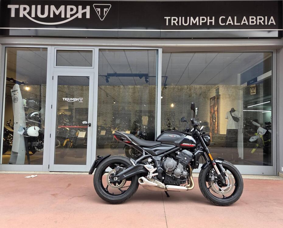 Triumph Trident 660 (2025) (2)