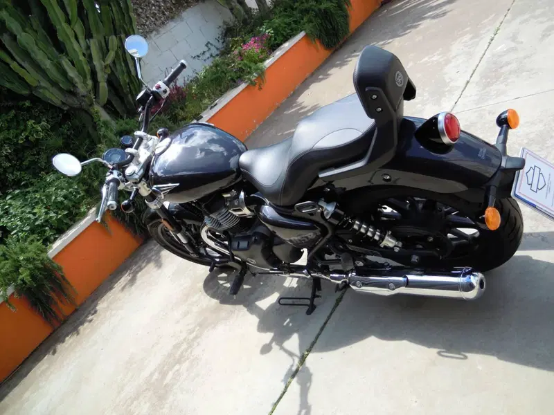 Royal Enfield Super Meteor 650 (2023 - 26) (5)