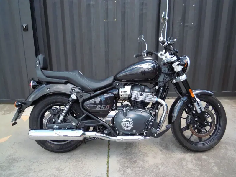 Royal Enfield Super Meteor 650 (2023 - 26) (9)