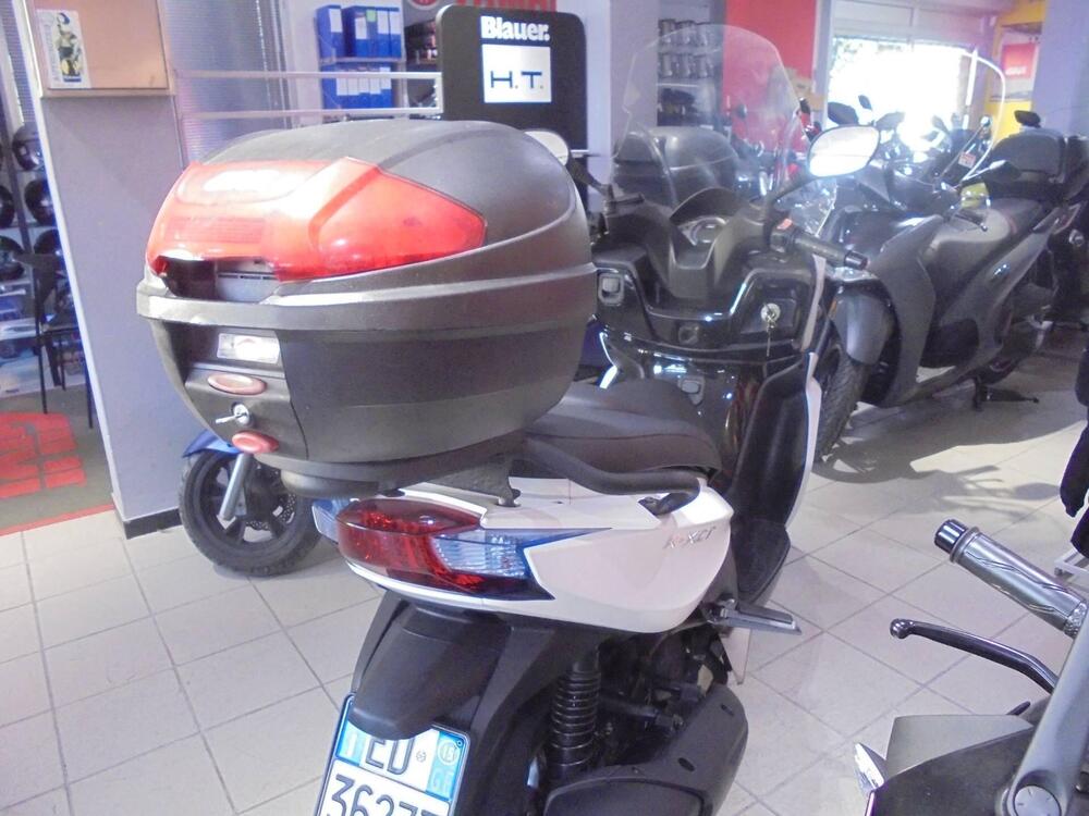 Kymco K-Xct 300i ABS (2012 - 17) (2)