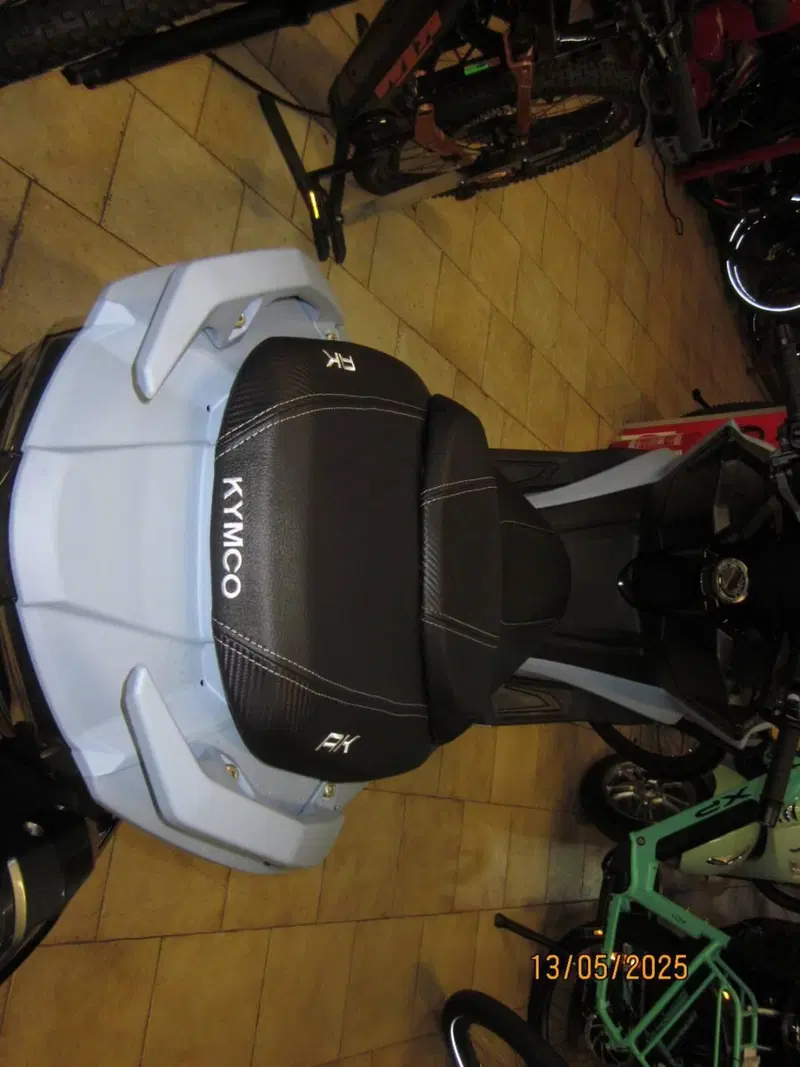 Kymco AK 550 ETS (2021 - 26) (6)