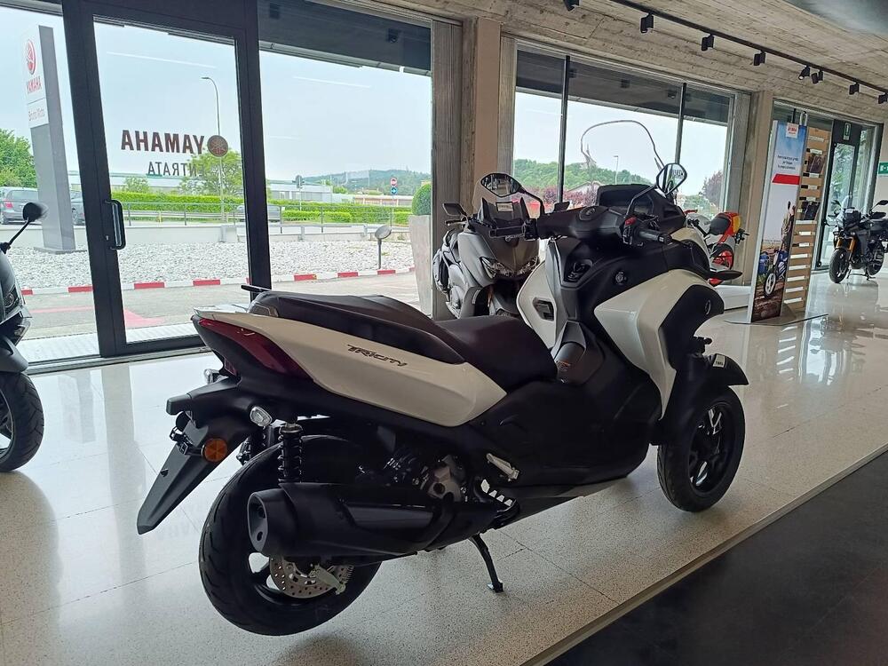 Yamaha Tricity 300 (2025) (4)
