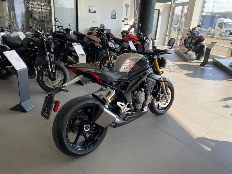 Triumph Speed Triple 1200 RS (2025 - 26) (6)