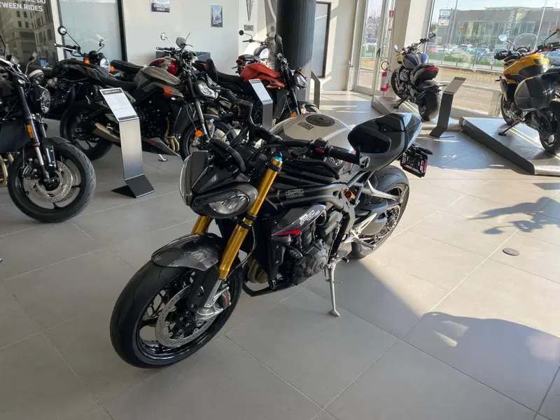 Triumph Speed Triple 1200 RS (2025 - 26) (8)