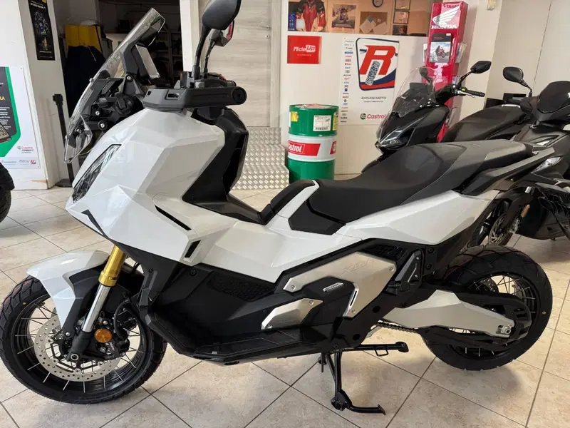 Honda X-ADV 750 (2025 - 26) (2)