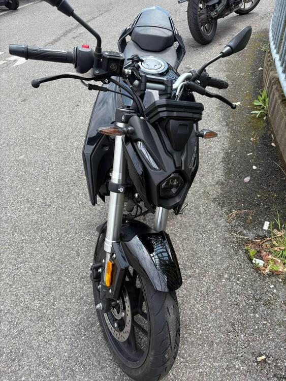 Voge Brivido 125R (2023 - 25) (2)