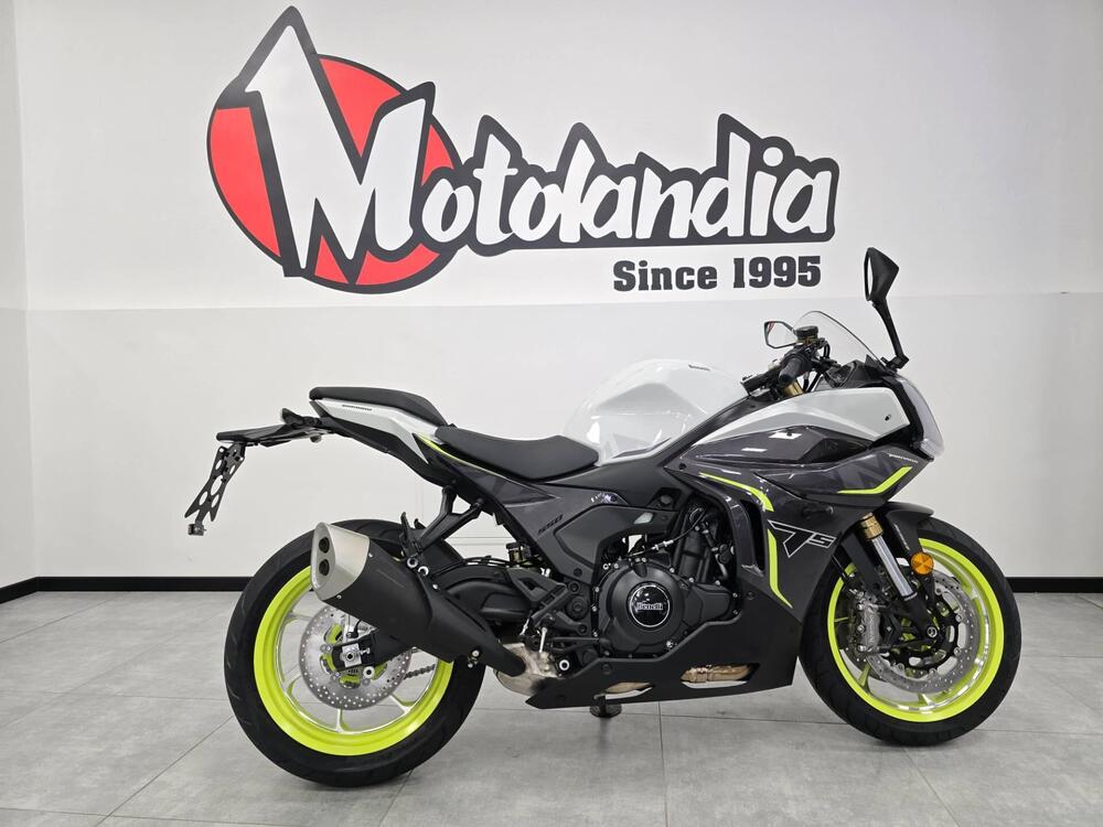 Benelli Tornado 550 (2025) (3)