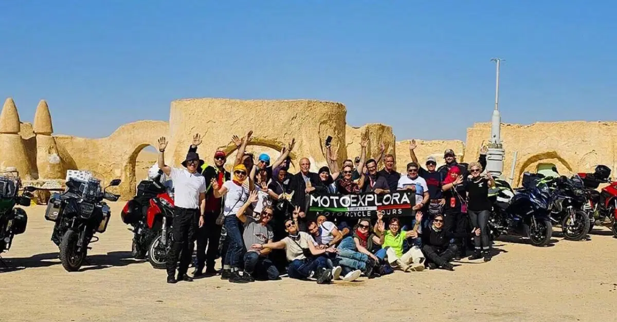 MOTOEXPLORA: Vent'anni di Avventure su Due Ruote