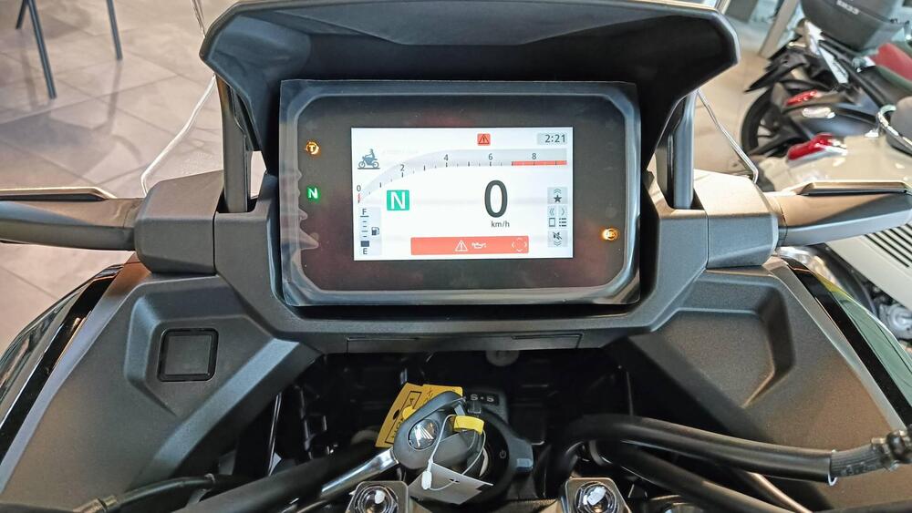 Honda NC 750 X DCT (2025) (4)