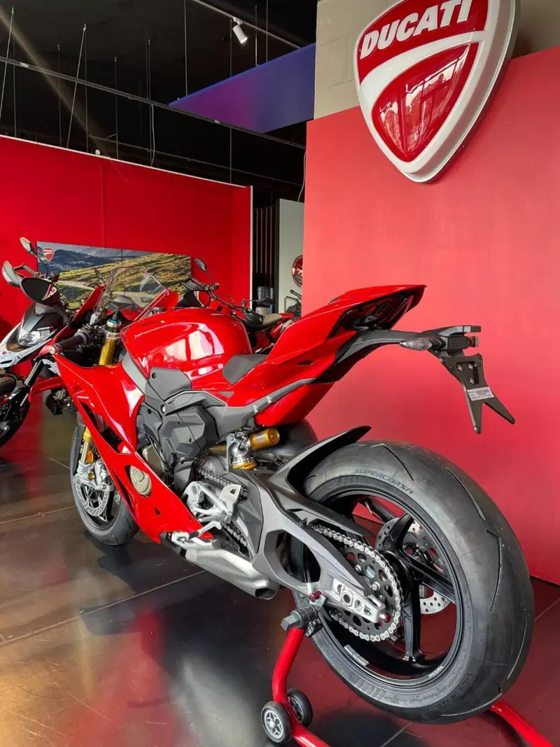 Ducati Panigale V4 S (2025 - 26) (4)
