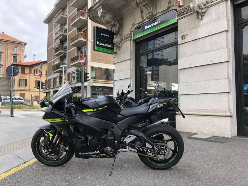 Kawasaki Ninja 1000 ZX-10RR "Winter Test" Limited Edition (2024) (2)