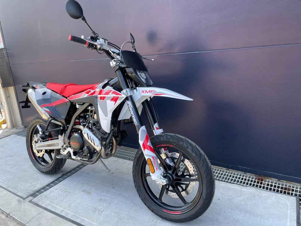 Fantic Motor XMF 125 Performance (2025) (4)