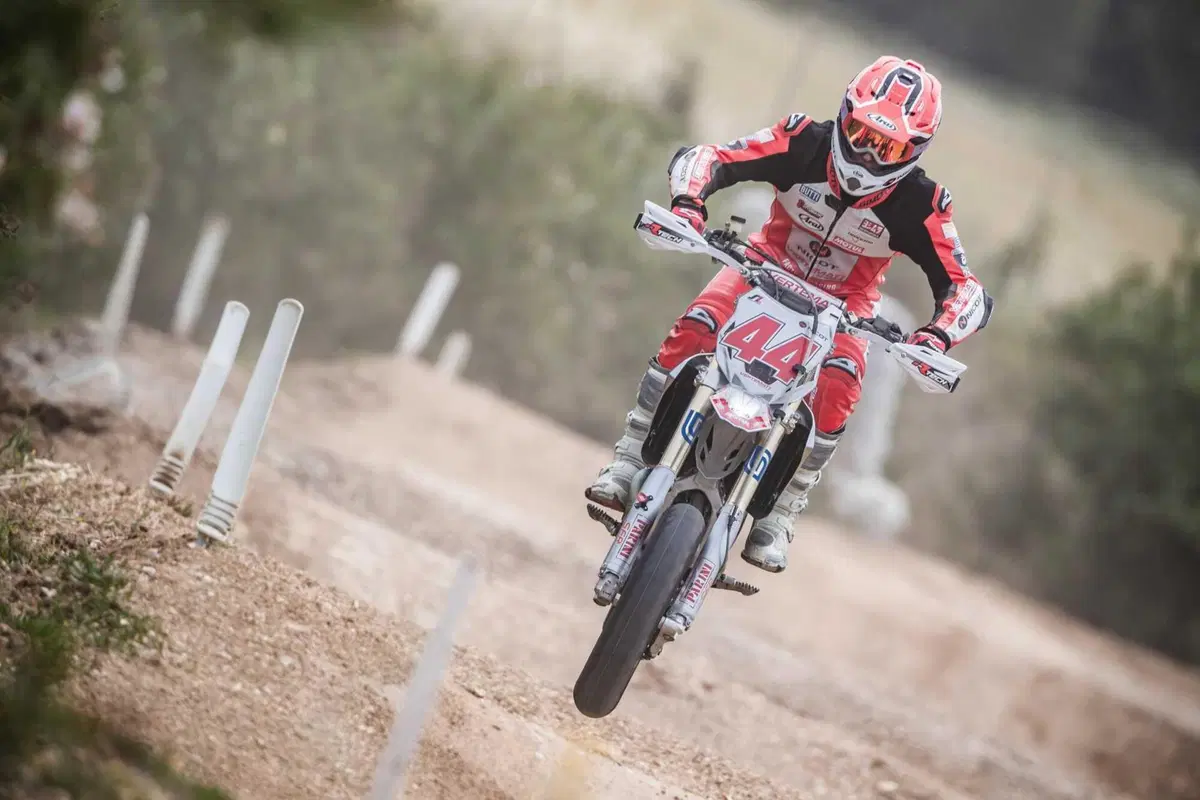 Mondiale Supermoto: weekend sardo da combattente per Vertemati [Gallery] (3)