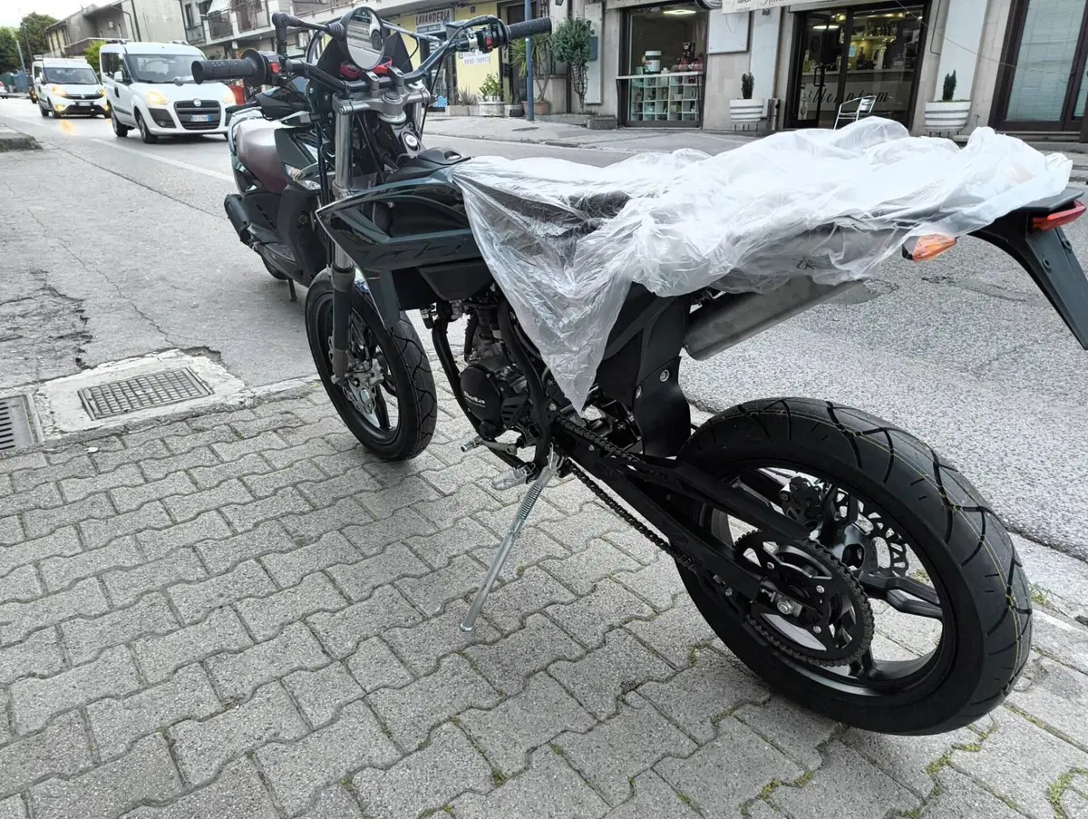 Betamotor RR 50 Motard (2021 - 26) (4)