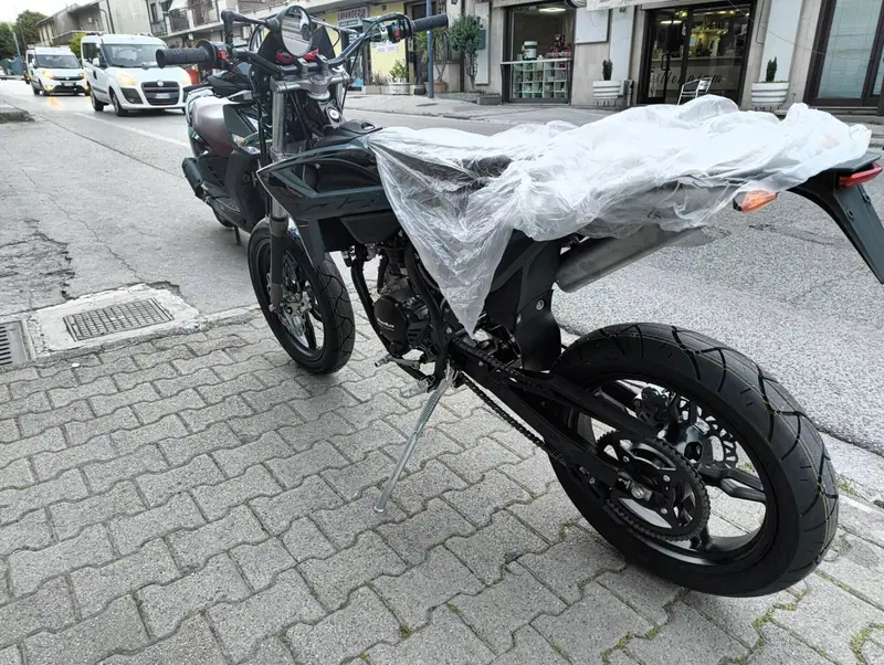 Betamotor RR 50 Motard (2021 - 26) (4)